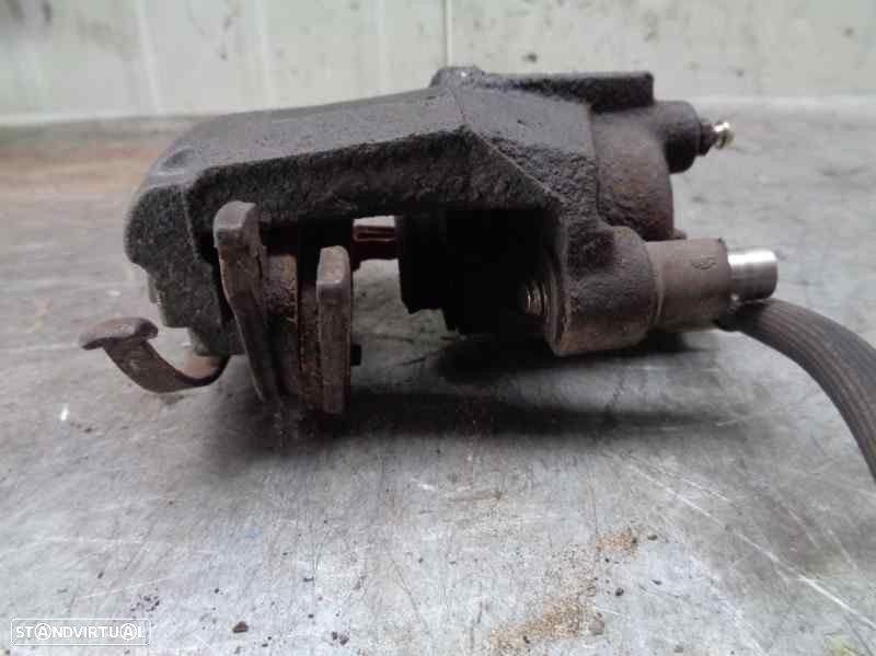 PINÇA TRAVÃO TRASEIRA ESQUERDA CHRYSLER VOYAGER IV 2004 - - 2