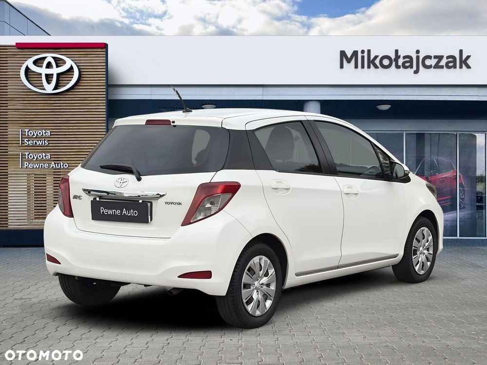 Toyota Yaris 2012 photo 5