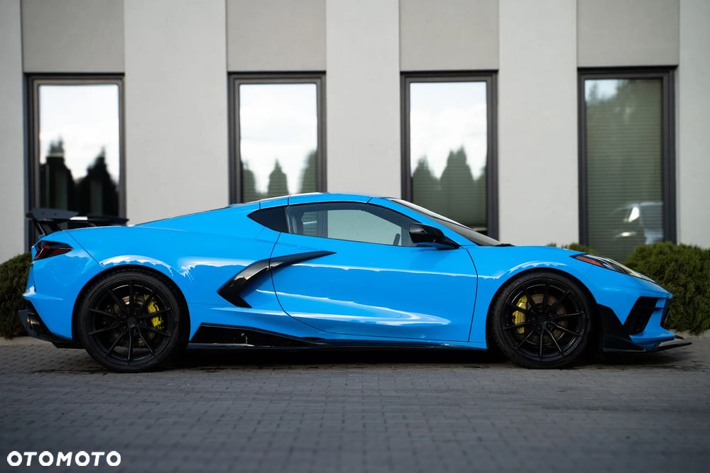 Chevrolet Corvette - 3