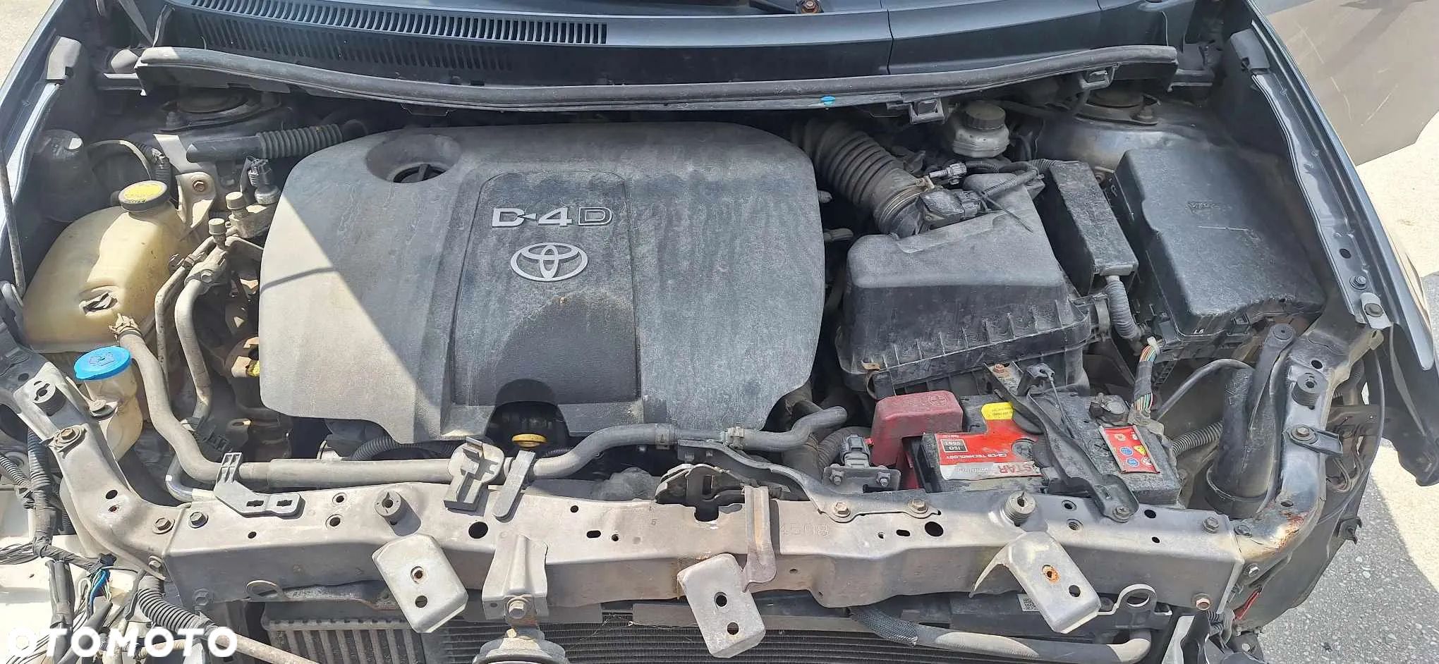 Toyota AURIS I 1,4D4D 90KM chłodnica intercooler - 1