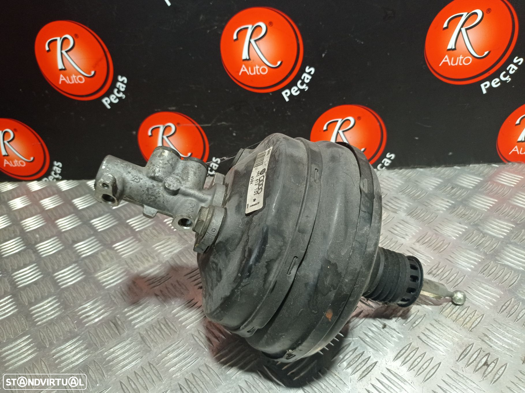 Servofreio Audi A4 Avant (8D5, B5) - 2