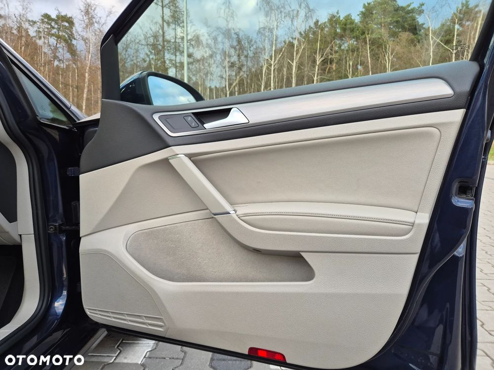 Volkswagen Golf - 13