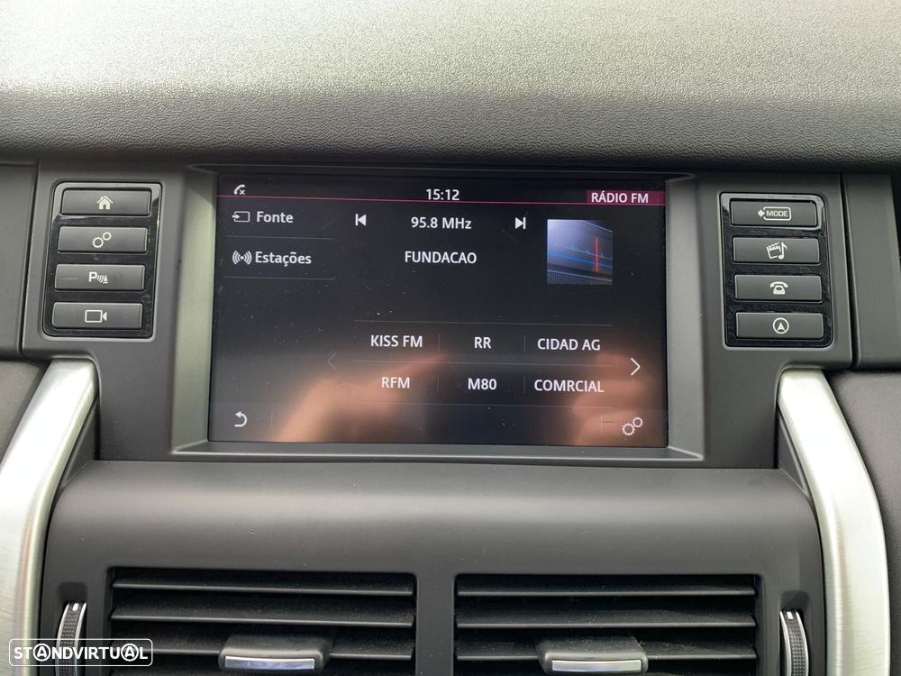 Land Rover Discovery Sport 2.0 TD4 HSE Luxury 7L Auto - 33