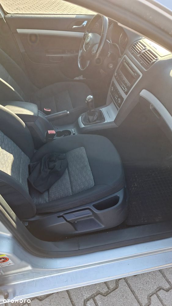 Skoda Octavia 1.6 TDI Classic - 8