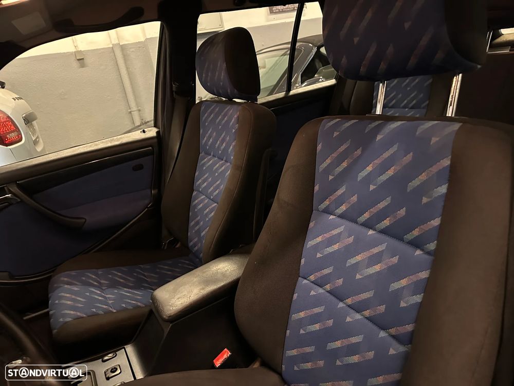 Mercedes-Benz C 220 - 22