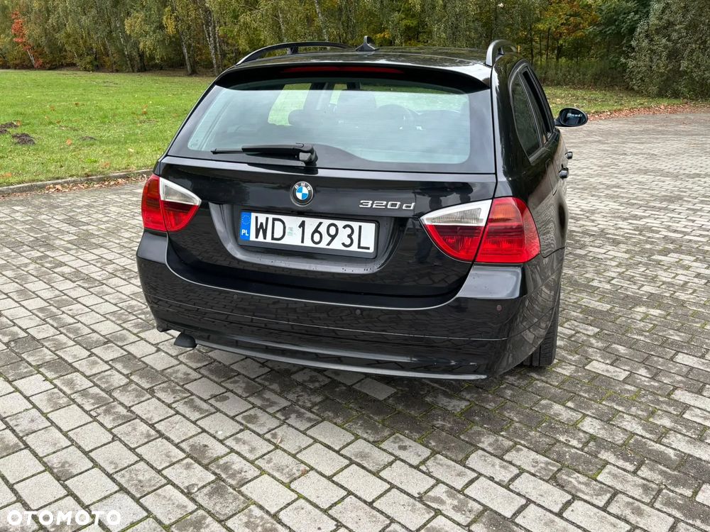 BMW Seria 3 2006 photo 4