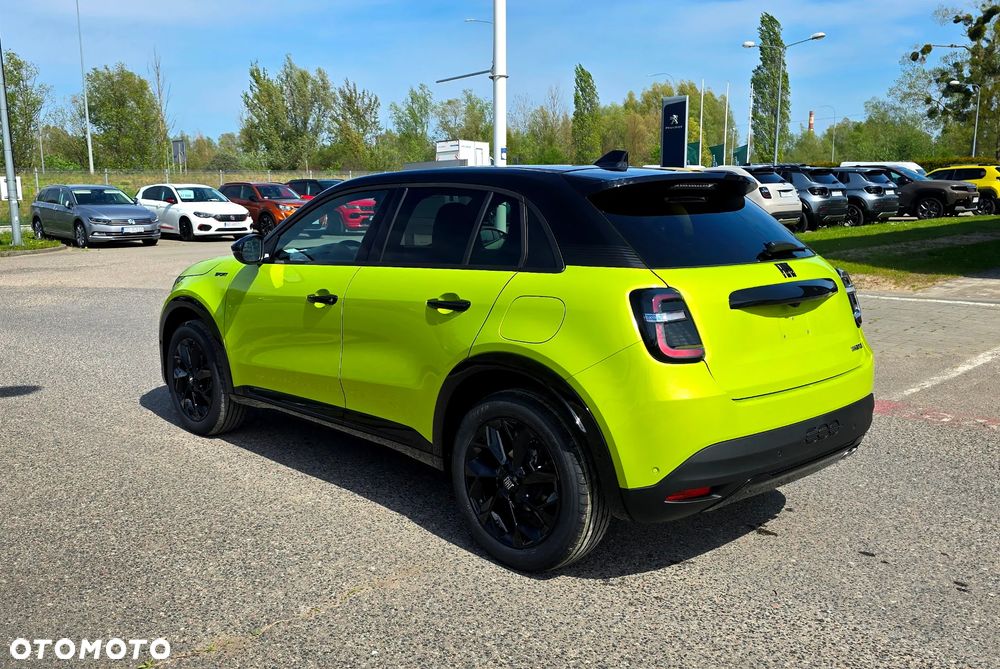 Fiat 600 1.2 Turbo Sport eDCT - 7