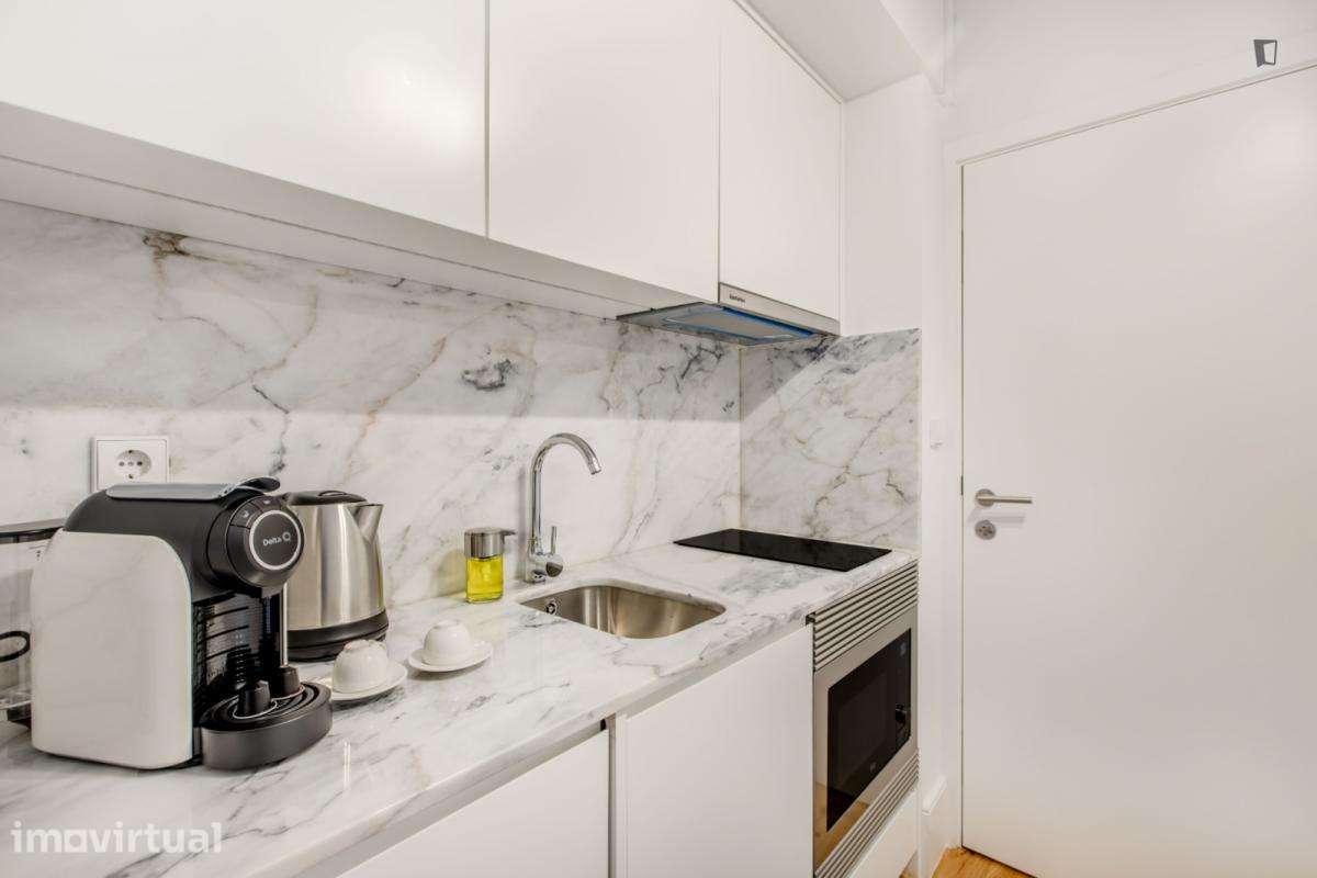 Apartamento com 2 quartos - localizado em Santo Ildefonso Porto - Grande imagem: 2/22