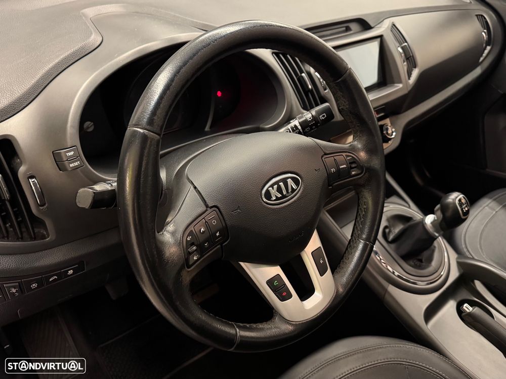 Kia Sportage 1.7 CRDI ISG Prime - 28