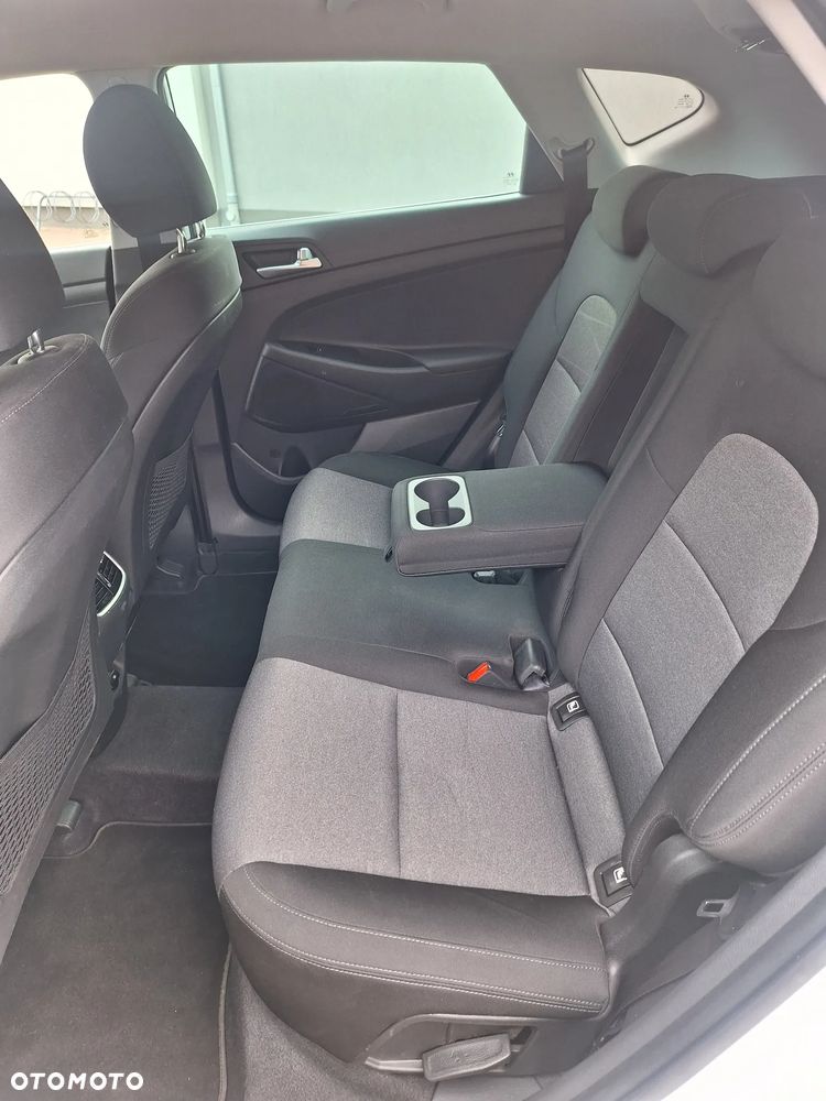 Hyundai Tucson blue 1.6 CRDi 2WD DCT Premium - 17