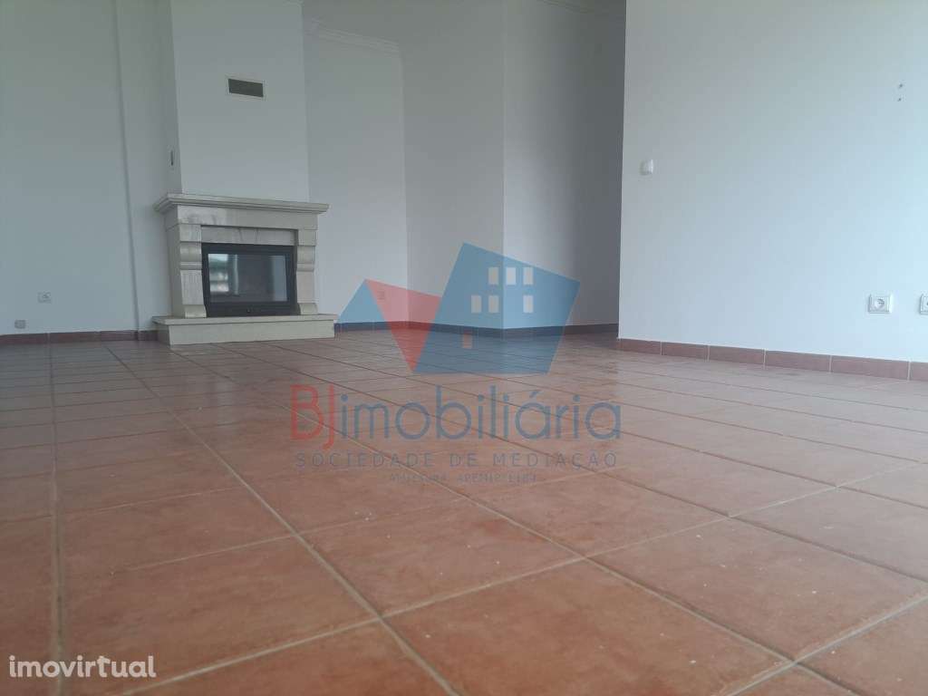 APARTAMENTO T2 - Grande imagem: 3/6