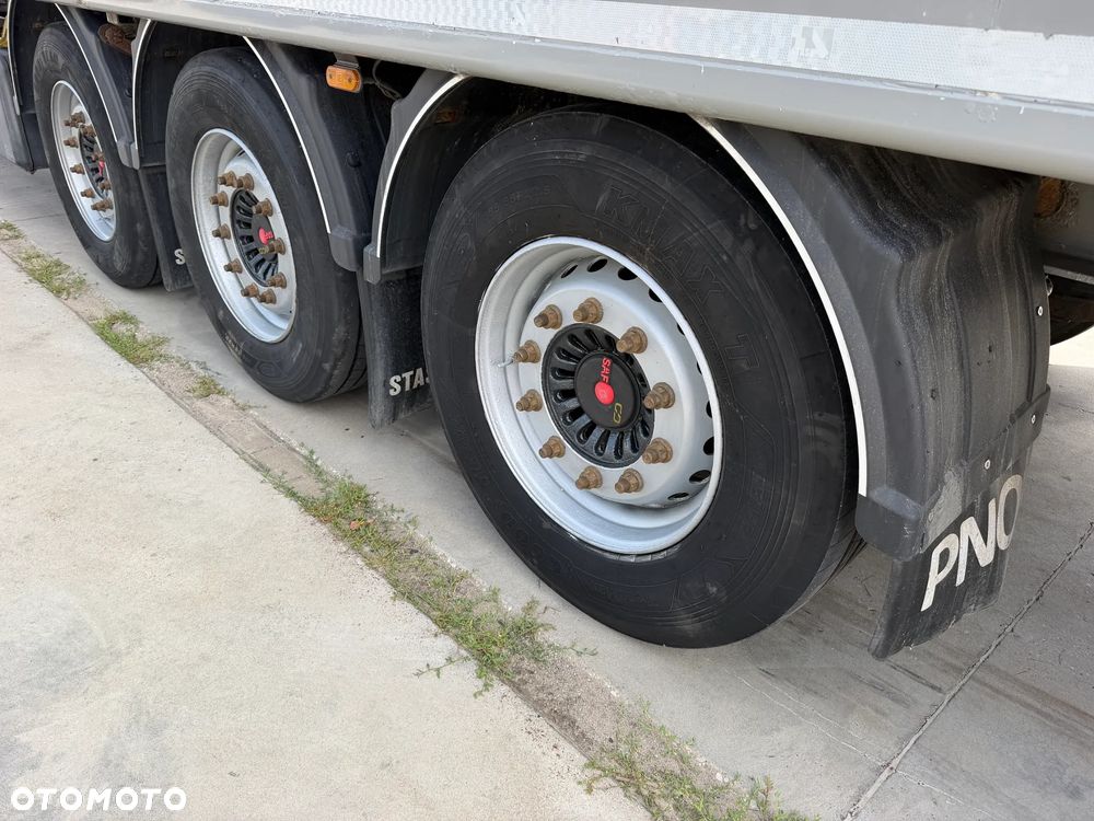 Stas Ruchoma podłoga 94m3 Podłoga 10 mm 2018 rok - 13