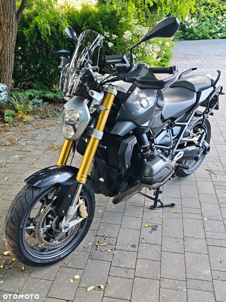 BMW R - 8