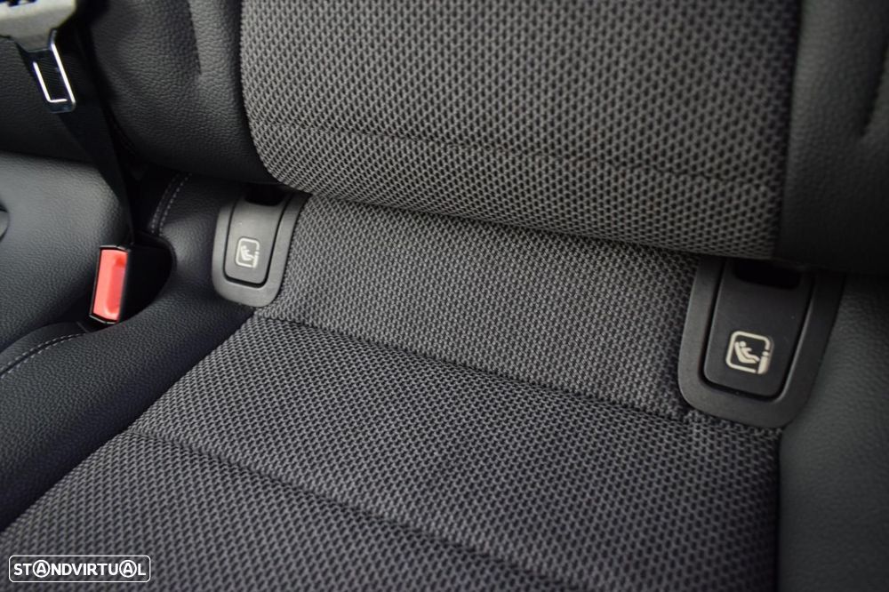 Mercedes-Benz E 300 de Avantgarde - 46