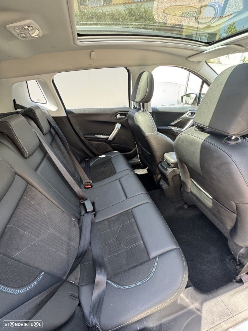 Peugeot 2008 1.2 PureTech Crossway EAT6 - 31