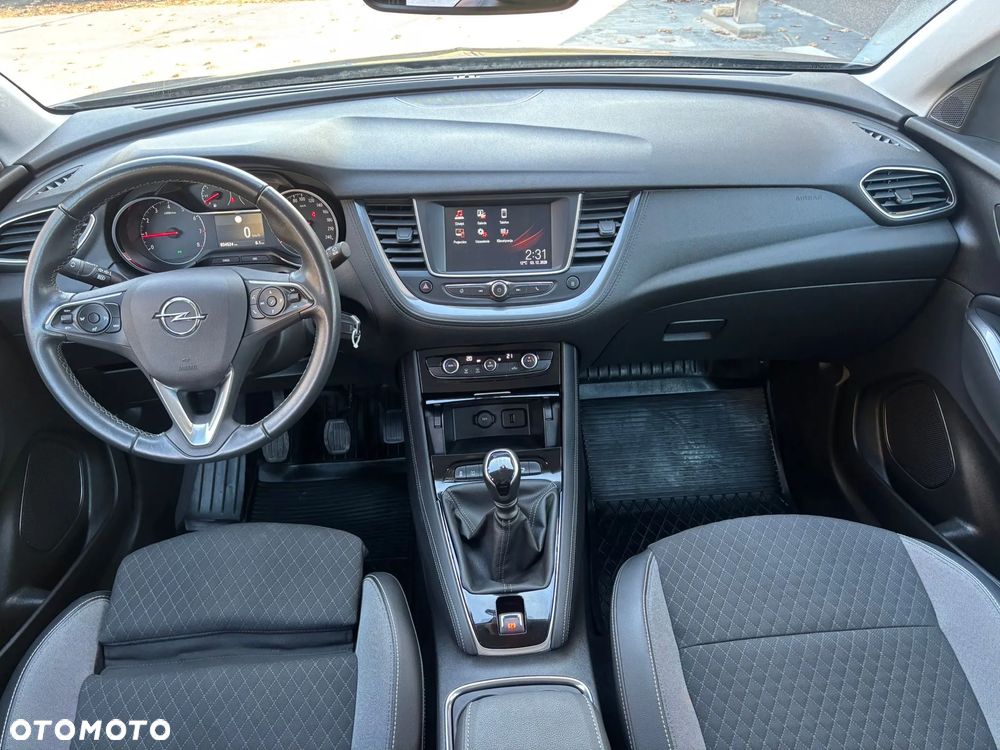 Opel Grandland X 1.2 Start/Stop Business Elegance - 9