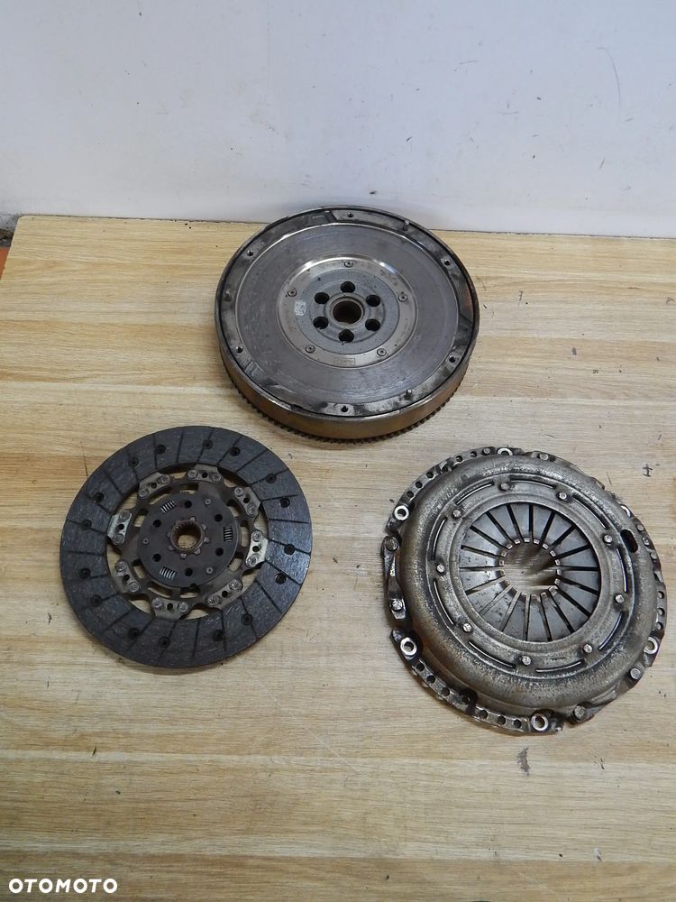 Sprzęgło dwumasa 1.6 ehdi tdci hdi Volvo v60 v50 v40 s40 s60 Ford focus mondeo c-max 10-17 Łuków części - 1
