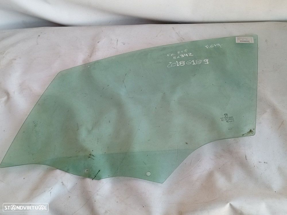 Vidro porta frente esquerda PEUGEOT 208 - 1