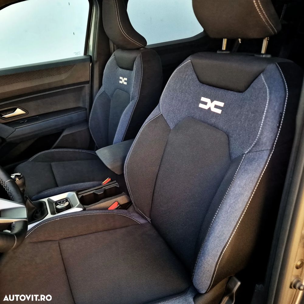 Dacia Duster TCe 130 4X4 MHEV Journey - 11