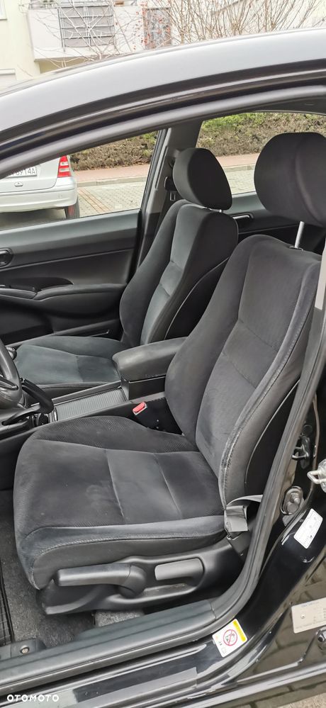 Honda Civic 1.8 Base - 11
