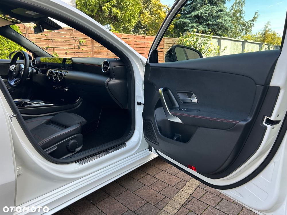 Mercedes-Benz Klasa A 200 AMG Line 7G-DCT - 19