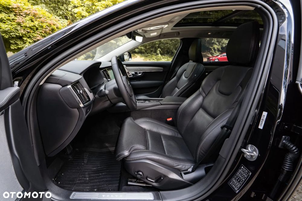 Volvo V90 Cross Country B5 D AWD Ultimate - 18