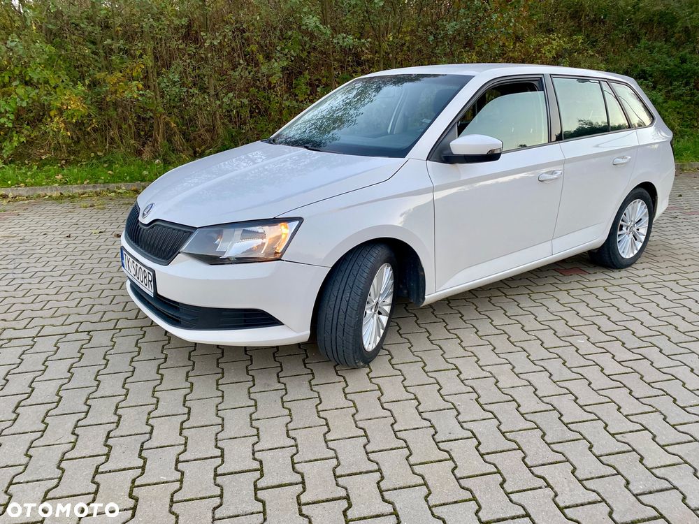 Skoda Fabia 1.2 TSI Active - 2