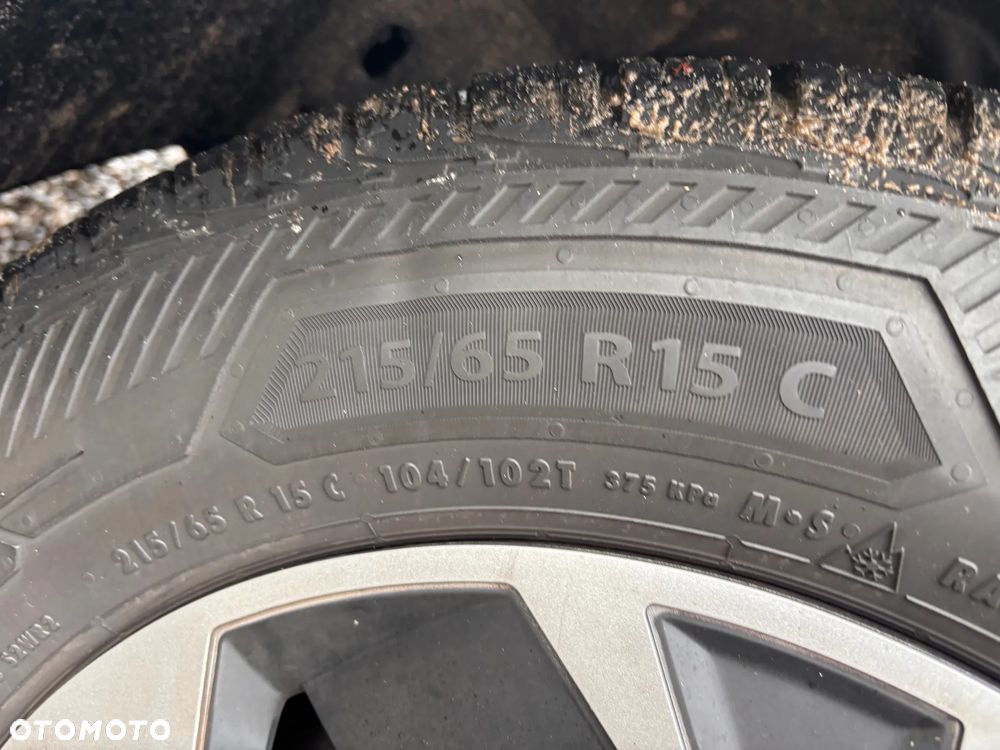 Ford TRANSIT CUSTOM - 22