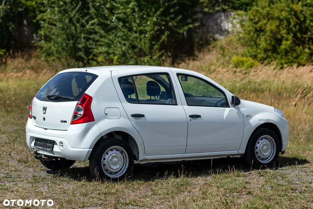 Dacia Sandero 1.4 MPI - 11