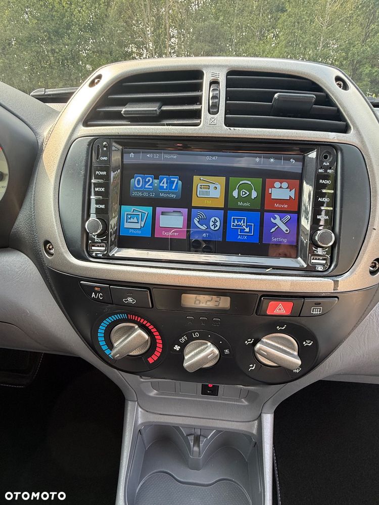 Toyota RAV4 - 20