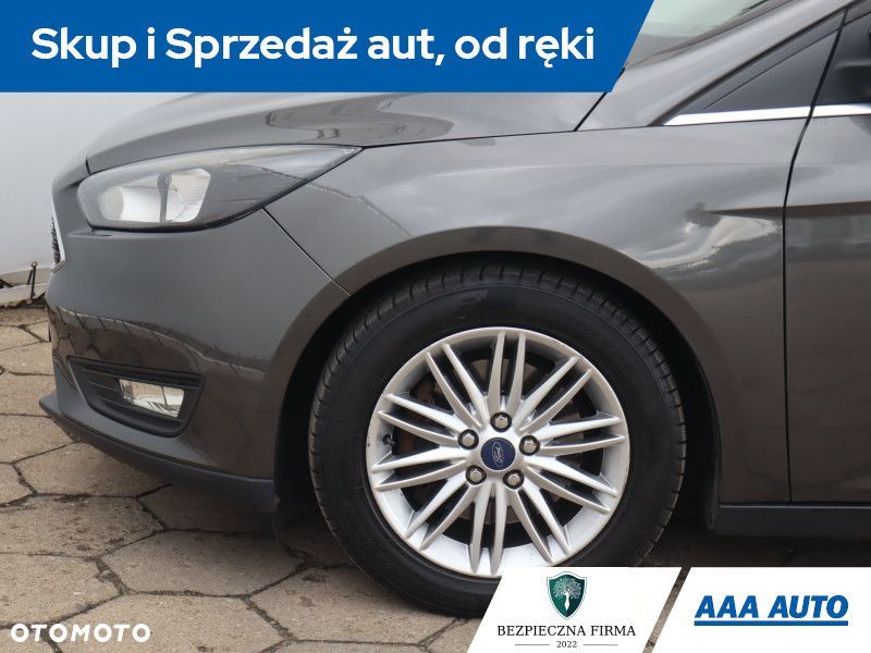 Ford Focus SW - 15