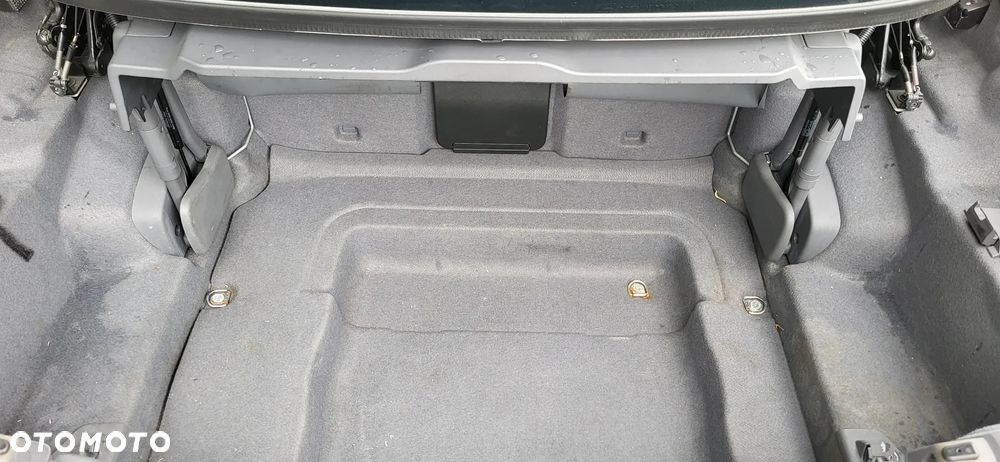 Volvo C70 2.0D Momentum - 13