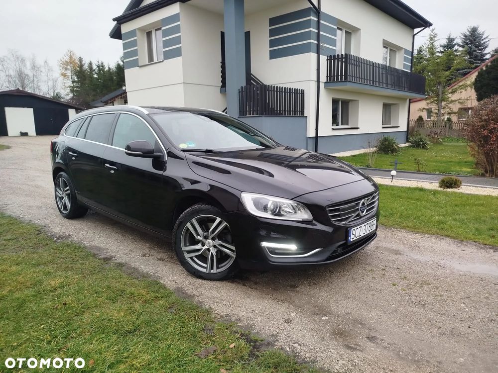 Volvo V60 D4 Geartronic Summum - 2