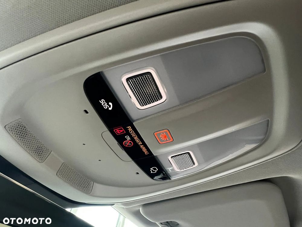 Volvo XC 60 B5 B AWD Geartronic RDesign - 32