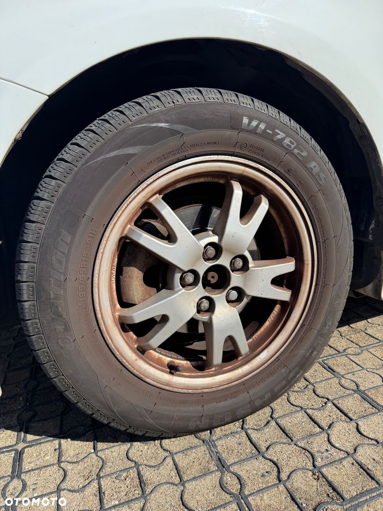 Toyota Prius 1.8 HSD Active - 18