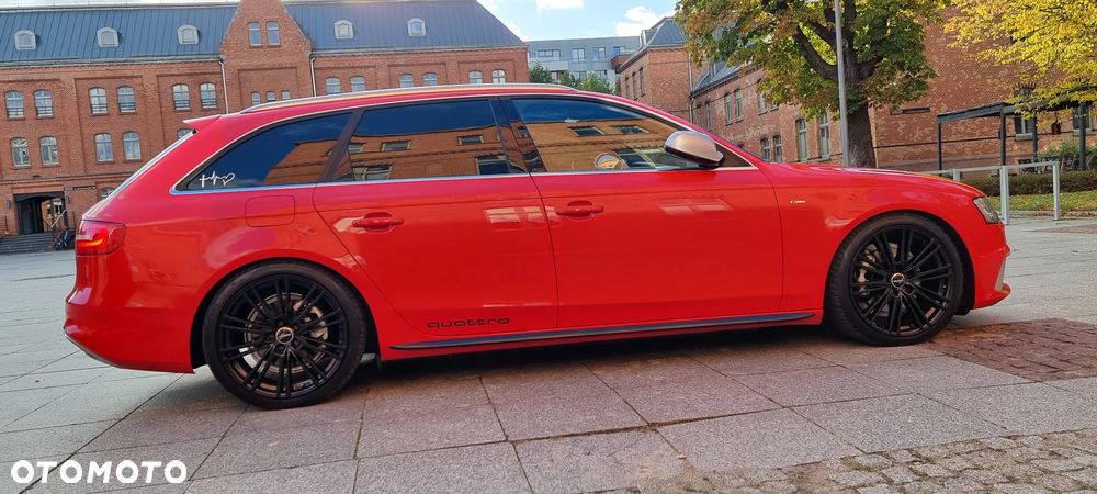 Audi A4 Avant 2.0 TDI DPF clean diesel quattro S tronic S line Sportpaket - 15