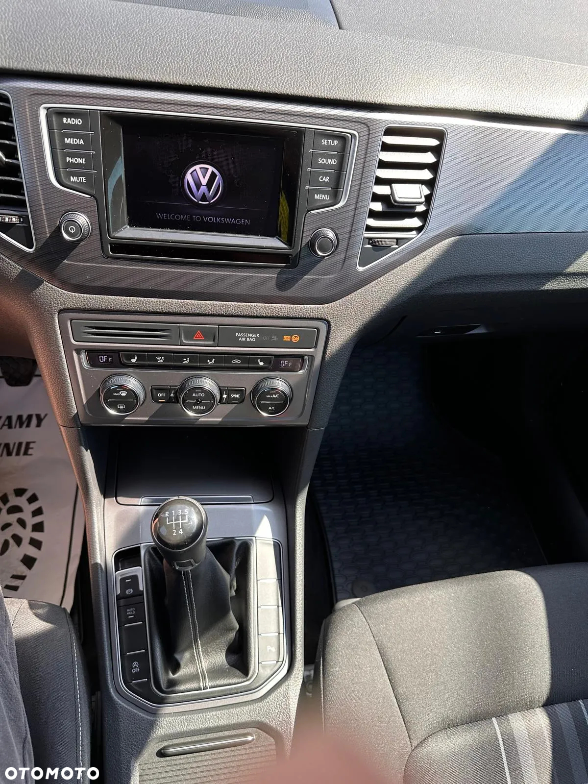 Volkswagen Golf Sportsvan 1.6 TDI BlueMotion Technology Comfortline - 18
