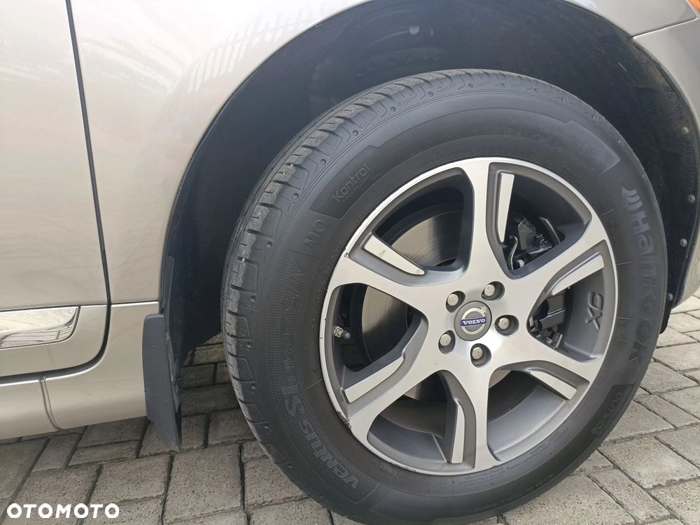 Volvo XC 60 T6 AWD Momentum - 15