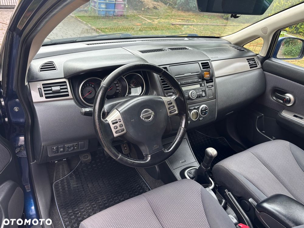Nissan Tiida - 28