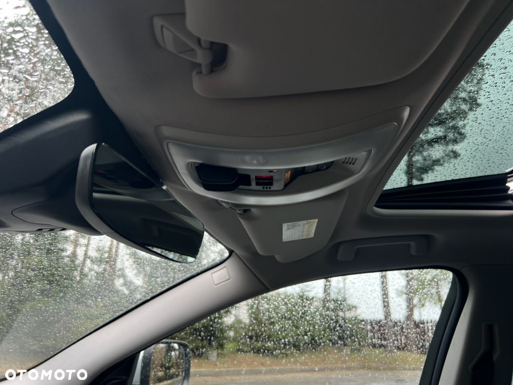 Volvo XC 70 - 30