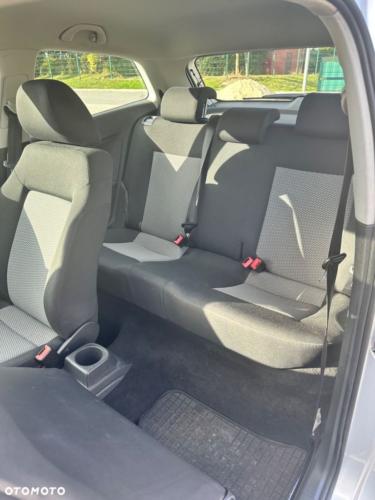 Volkswagen Polo 1.6 TDI DPF Highline - 14
