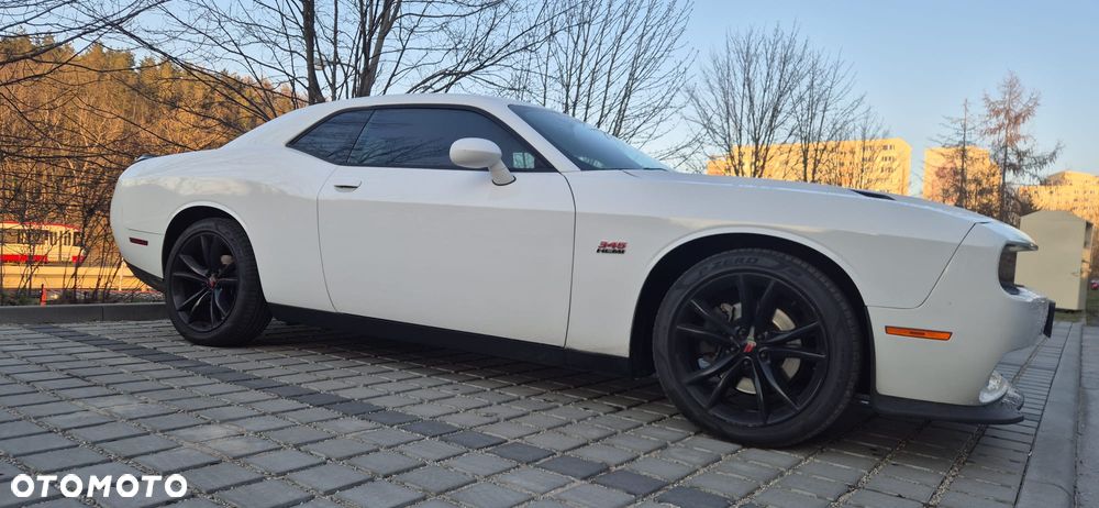 Dodge Challenger 5.7 R/T - 6