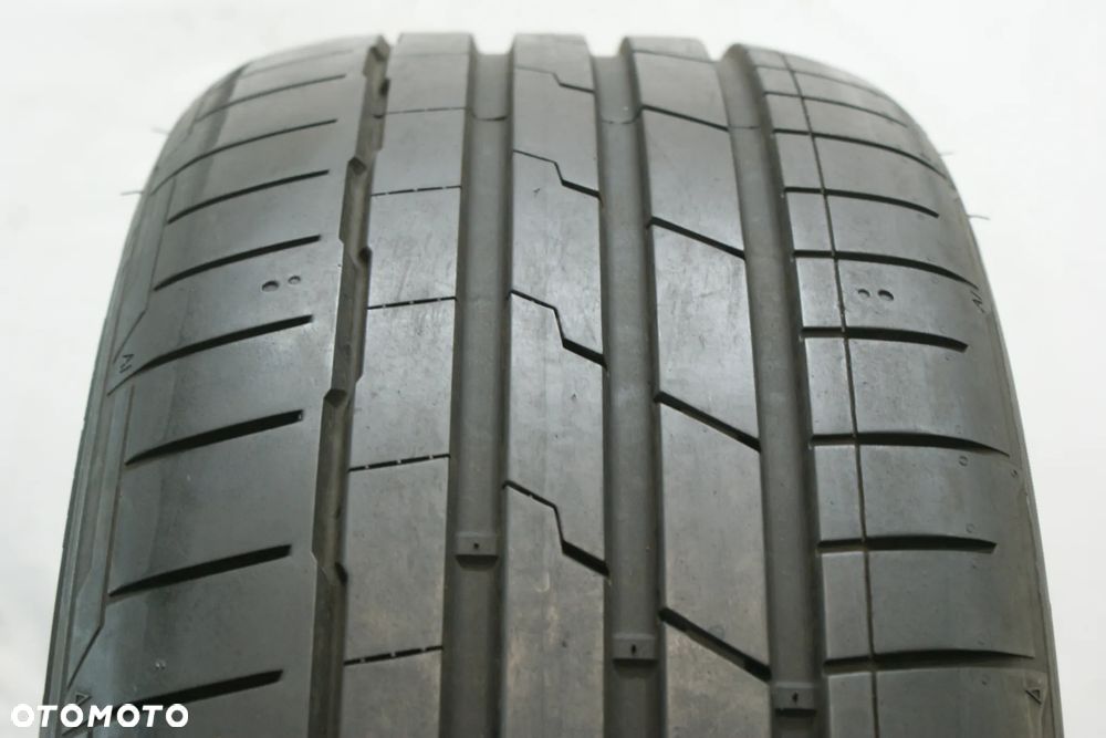 225/50R17 HANKOOK VENTUS S1 EVO3 , 7,1mm  B3139 - 1