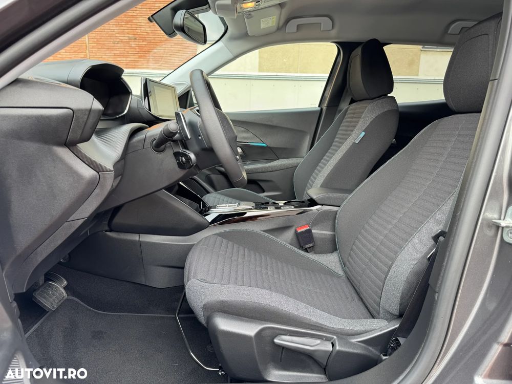 Peugeot 2008 PureTech 130 EAT8 Allure Pack - 13