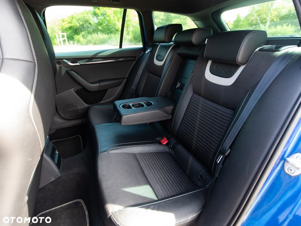 Skoda Octavia 2.0 TDI (Green tec) RS - 18