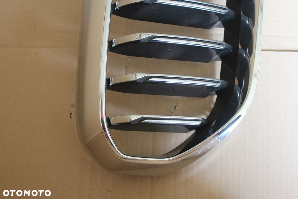 ATRAPA GRILL BMW G30 G31 LCI 9464210  2022 - 5