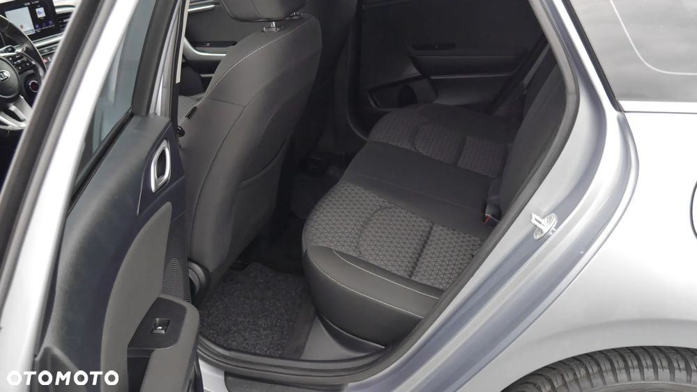 Kia Ceed 1.6 CRDi Platinum Edition - 26