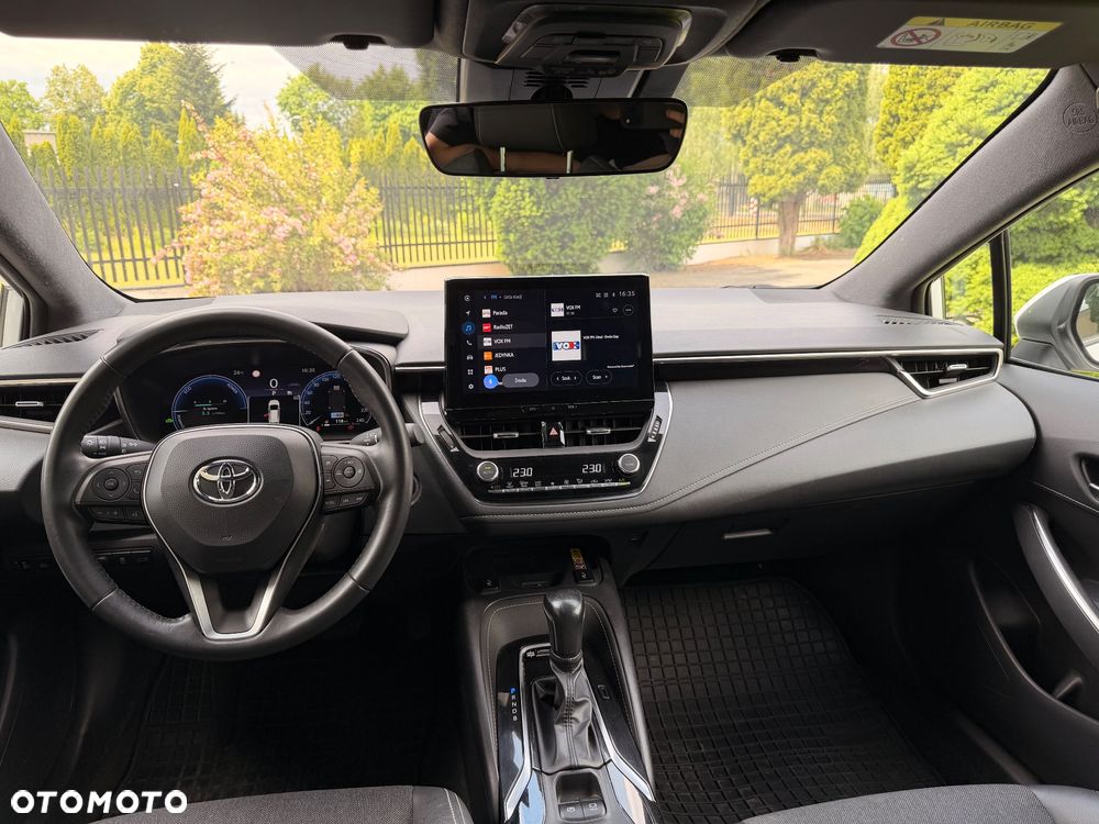 Toyota Corolla 1.8 Hybrid Executive - 14