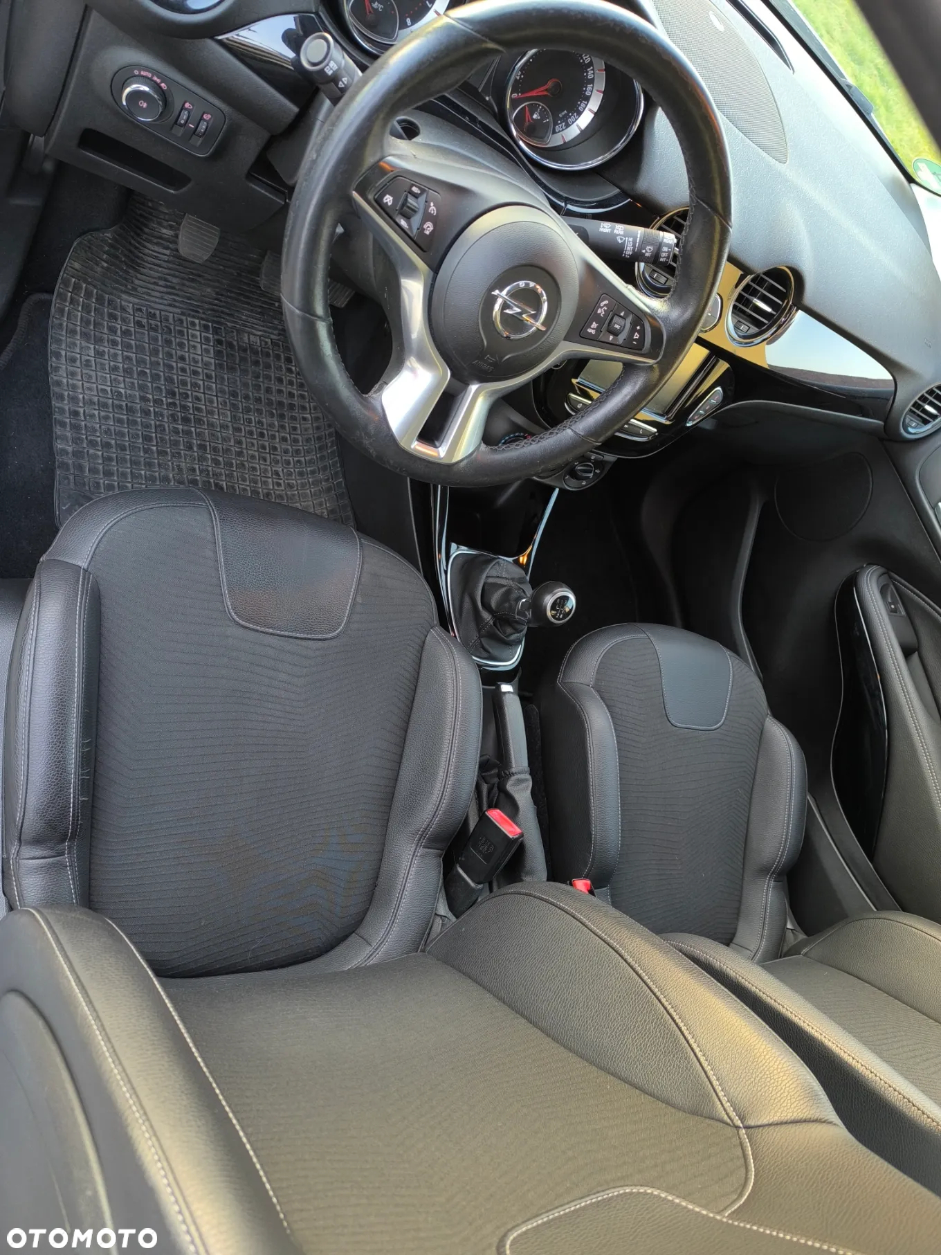 Opel Adam 1.2 Black Jack - 13
