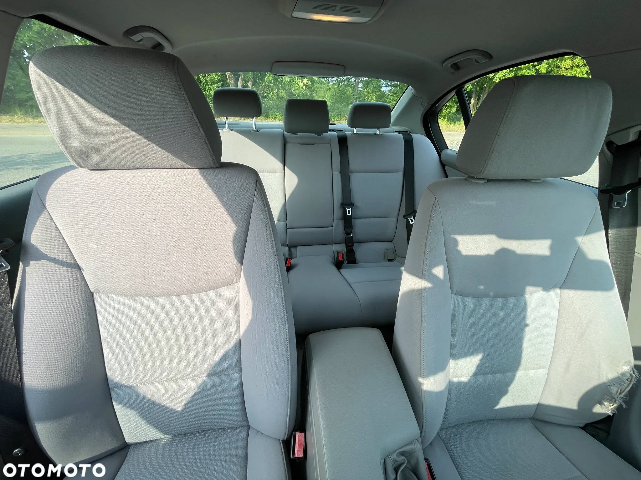 BMW Seria 3 318i - 26